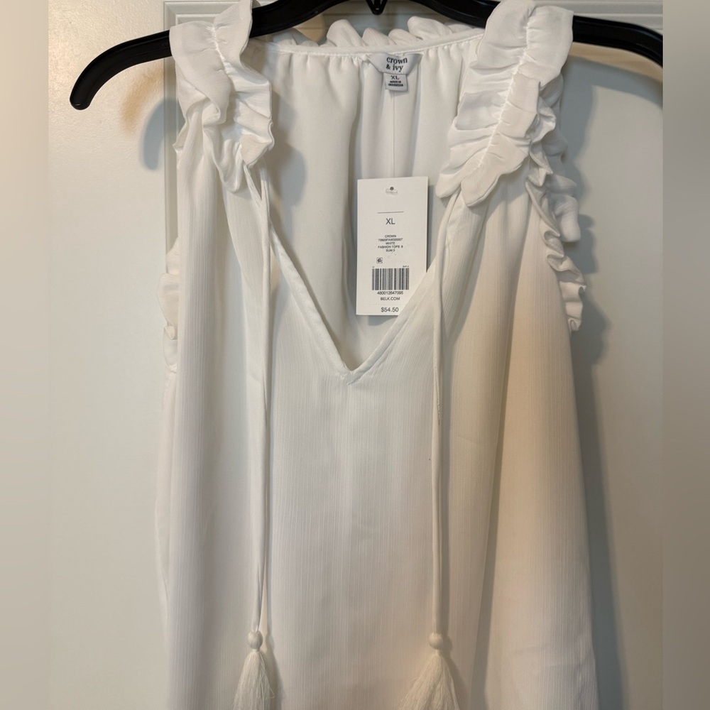 NWT Crown & Ivy White Ruffled V-Neck Blouse